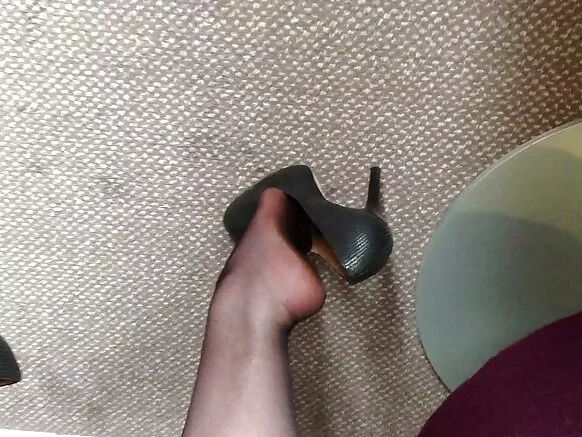Luisa mu nylons wakupendera mu vitende vyapachanya pambere ŵanakazi ŵa caderon xxx ŵandasangwe muhanya.
