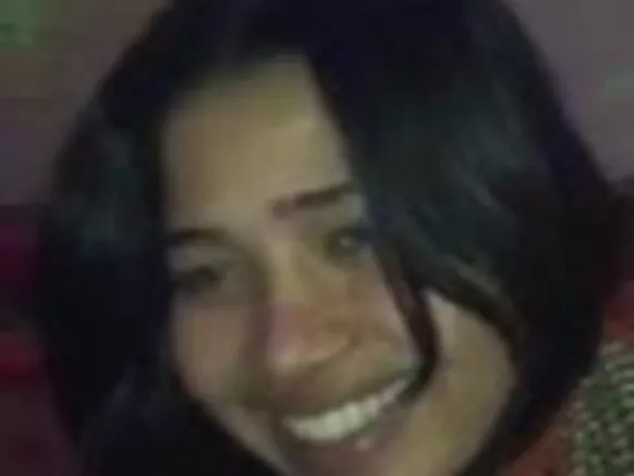 Ŵamama ŵa ku Pakistan ŵakuŵazga ndakatulo zakufipirwa na mabuku ghakale gha xxx mu Chipunjabi.