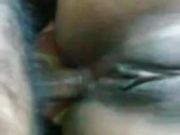 Sexy wakukhwima xxx wakale Indian milf na mbunda yikuru wakugonana mwachisisi na kasitomala.