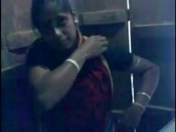 Busty Tamil Muzi Asungwana Cum, Aunty Kuwoneska Mabere.
