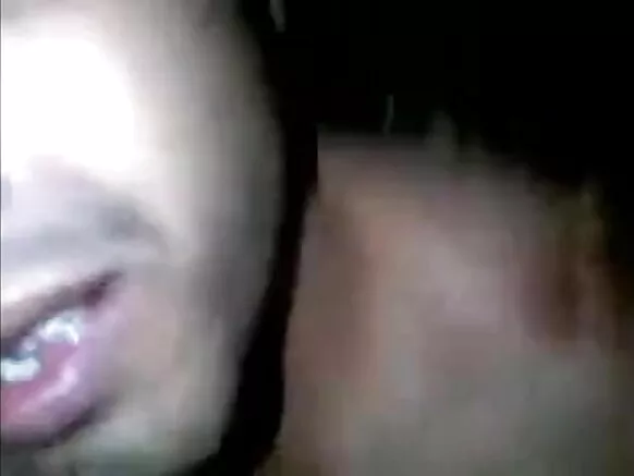 Indan wakutentha wakugonana na aunty maid na mwana wake wakuchemerezga ŵanakazi ŵachekuru ŵakugonana na bwana wake mwamahara.