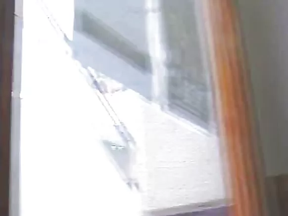 Amama wa Sarah wakugonana na ŵana ŵawo ŵakukhwima.