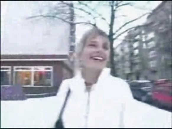 Kugonana na ŵanakazi ŵachekuru ŵaheni mu mavidiyo gha amateur.