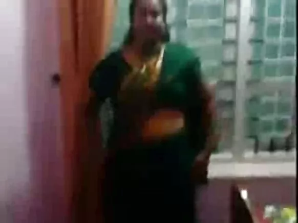 Agogo ŵamama ŵakugonana na Indian 1324.