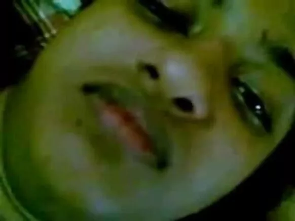 Sexy hot Indian wakukhwima slut kupereka blowjob na.