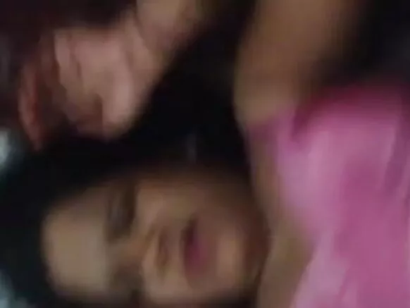 Indian aunty wakukhwima wakugonana chomene na ŵanakazi ŵalara kugonana vidiyo.